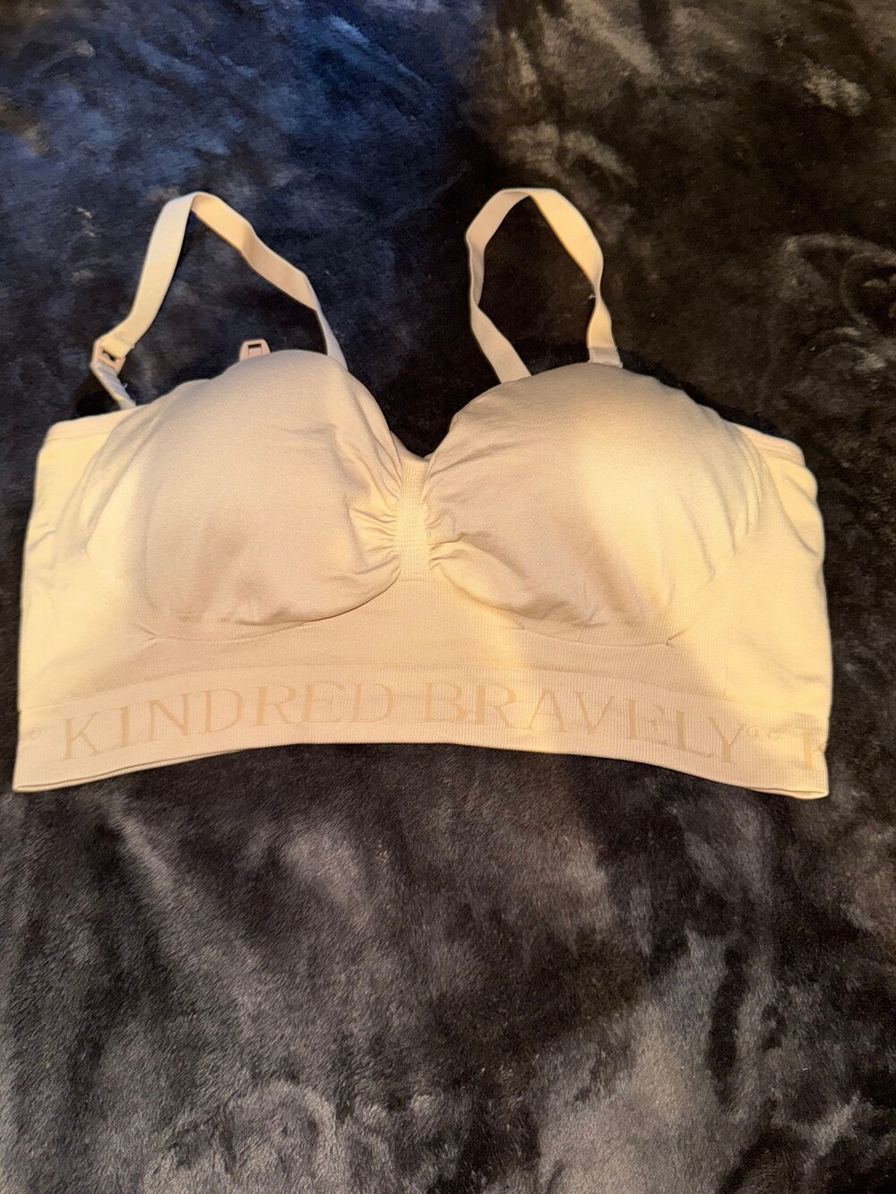 Kindred Bravely Large Beige Bra Adjustable Strap Hook-and-Eye Closure
